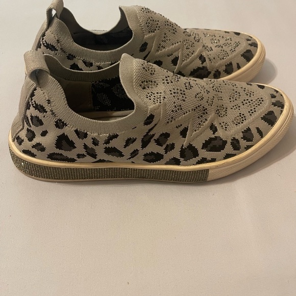 bernie mev. Cream and Black Slip-On Sneakers - Picture 2 of 6